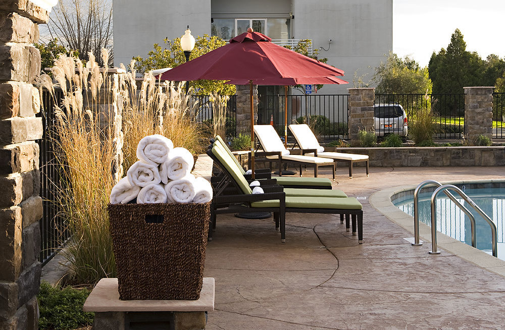 Hotel Indigo Napa Valley By Ihg Exteriör bild
